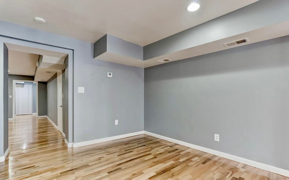 More Photos Of 1049 S Charles St, Baltimore Storefront Retail Residential For Sale
