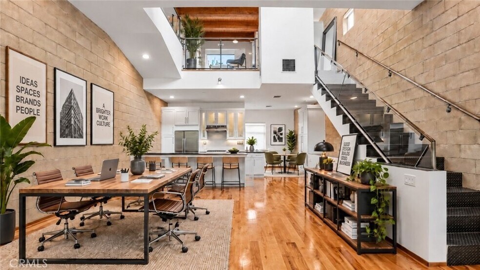 More Photos Of 717 N Highland Ave, Los Angeles Light Distribution For Sale