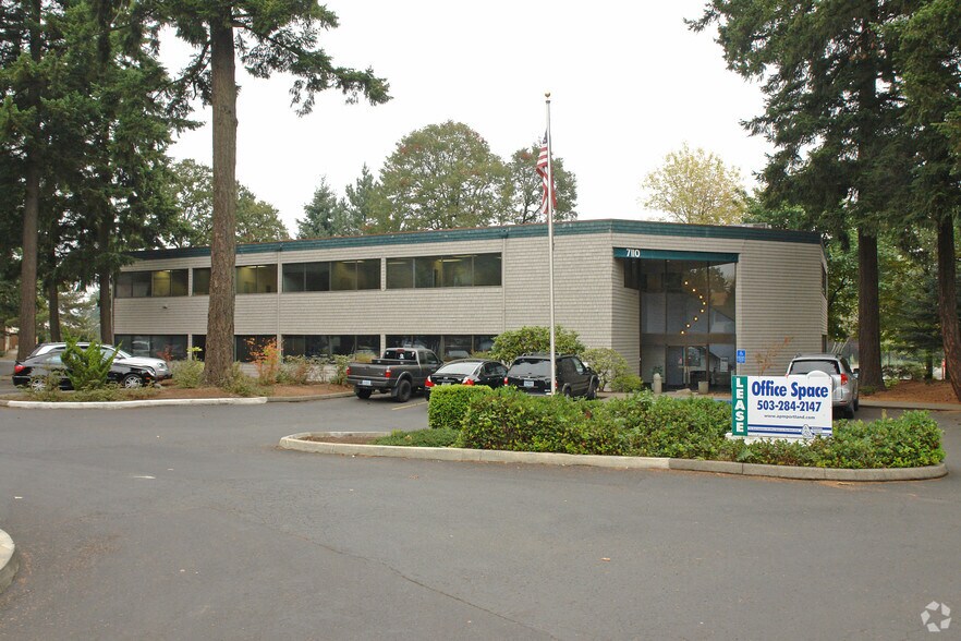 Primary Photo Of 7110 SW Fir Loop, Tigard Office For Lease