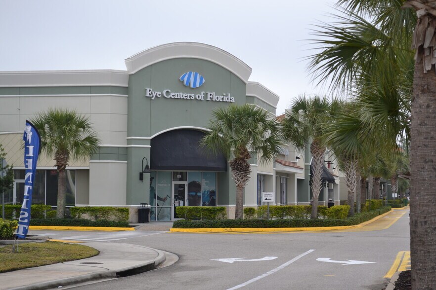 Primary Photo Of 17966 N Tamiami Trl, North Fort Myers Storefront Retail Office For Lease