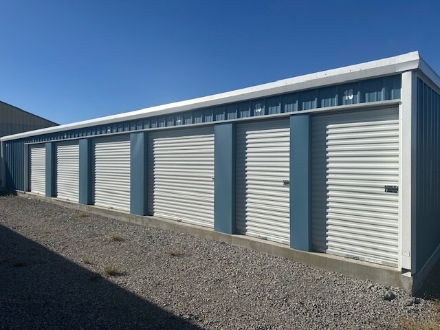 More Photos Of 1701 1/2 N Market St, Sparta Self Storage For Sale