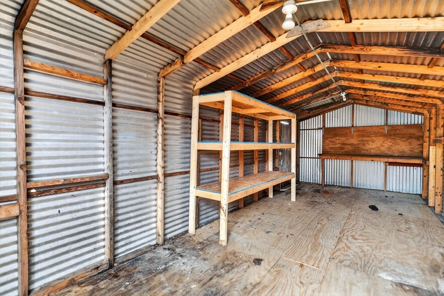 More Photos Of 1130 E North Blvd, Leesburg Freestanding For Lease