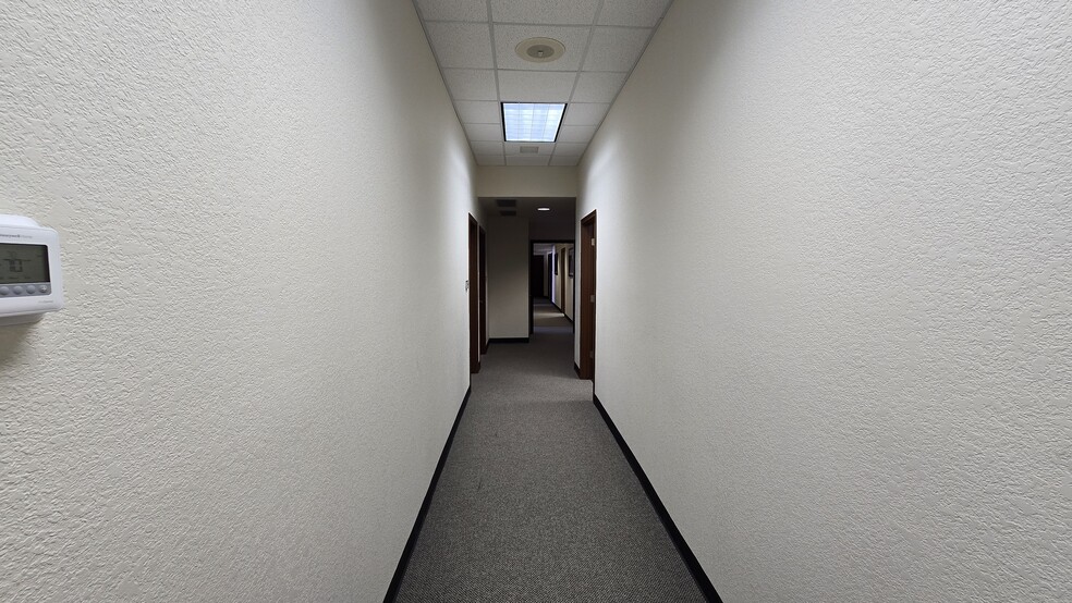 More Photos Of 1 E Central Ave, Temple Office For Lease