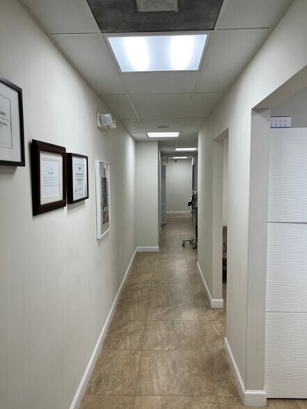 More Photos Of 3035 E Commercial Blvd, Fort Lauderdale Medical For Sale