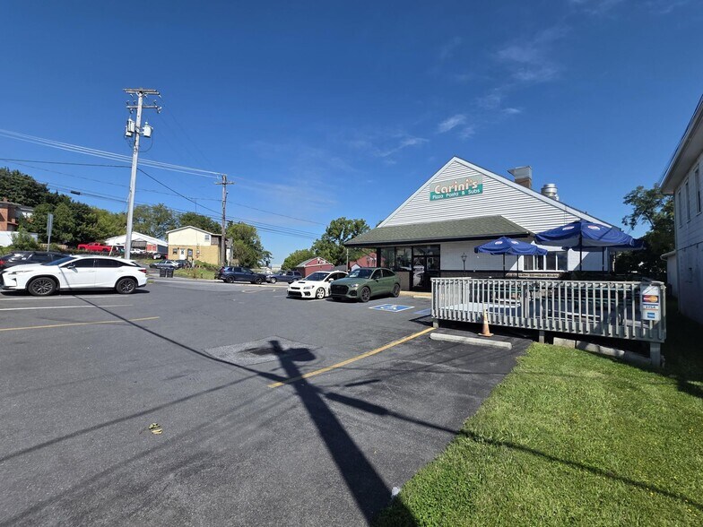 Primary Photo Of 4204 Division hwy, Blue Ball General Retail For Sale