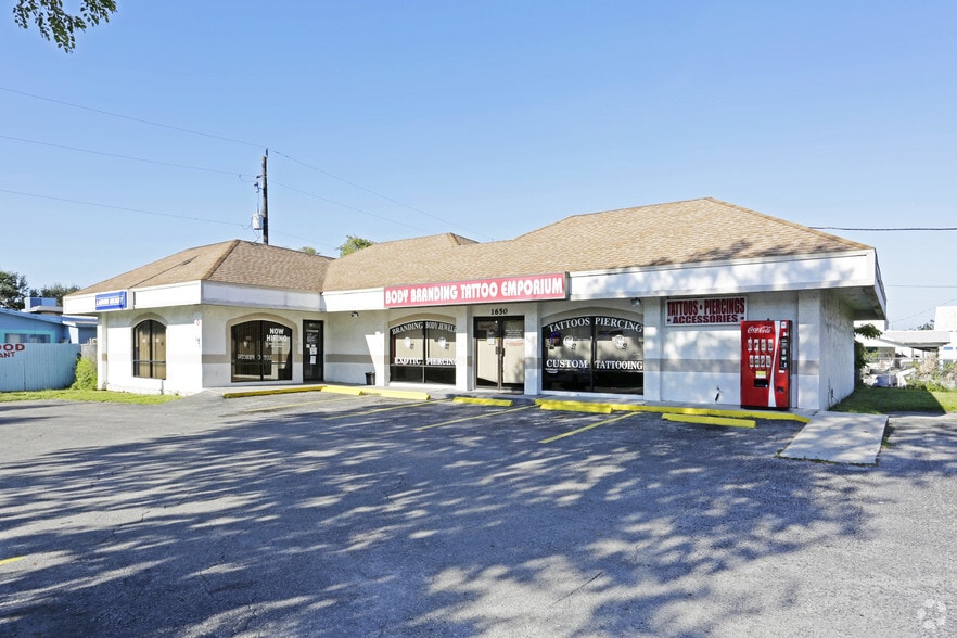 Primary Photo Of 1650 Airport Rd S, Naples Freestanding For Lease