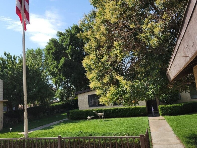 More Photos Of 41614 102nd St E, Palmdale Industrial For Lease