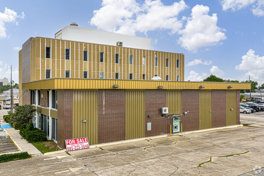 More Photos Of 801 Barrow St, Houma Office For Sale