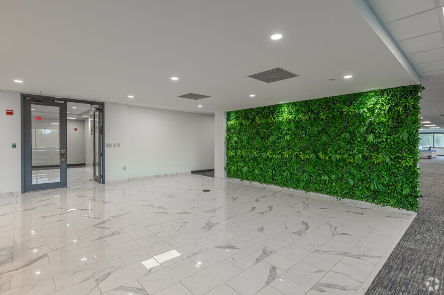 More Photos Of 3150 Holcomb Bridge Rd, Norcross Office For Lease