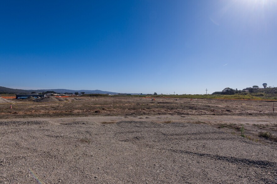 More Photos Of 380 Airport Street, Half Moon Bay Land For Sale