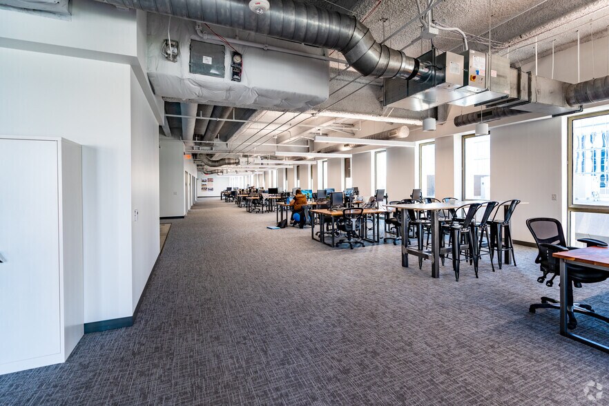 More Photos Of 227 Fayetteville St, Raleigh Office Residential For Lease