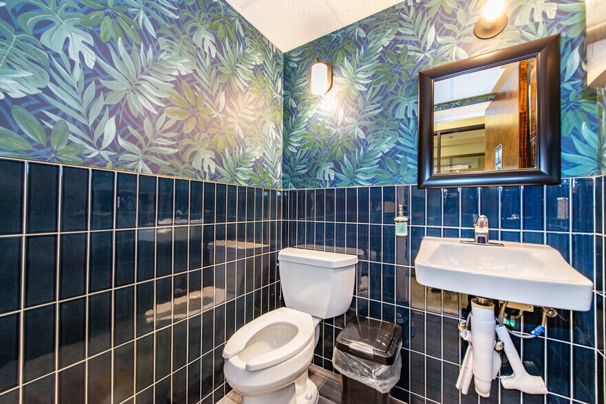 More Photos Of 156-160 19th St, Union City Office For Sale