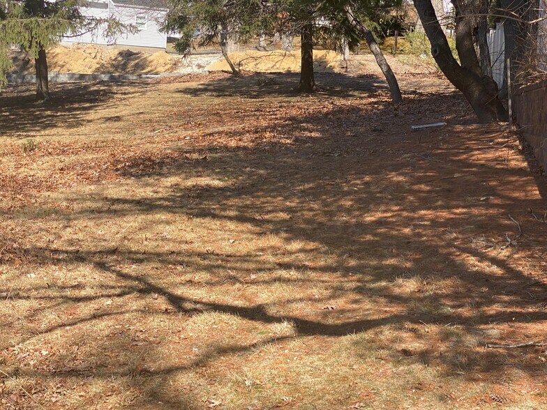 More Photos Of 959 W Jericho Tpke, Smithtown Land For Lease