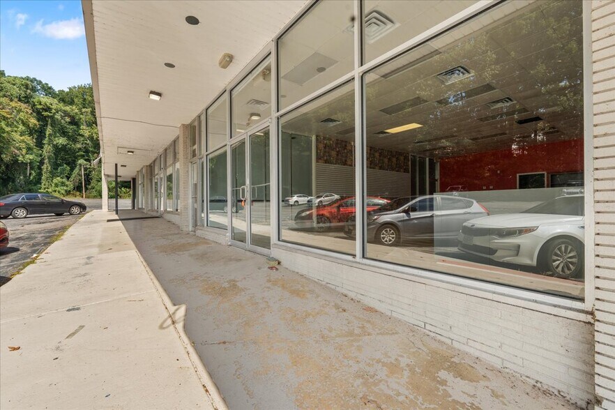 More Photos Of 166 Arnett Blvd, Danville Unknown For Sale