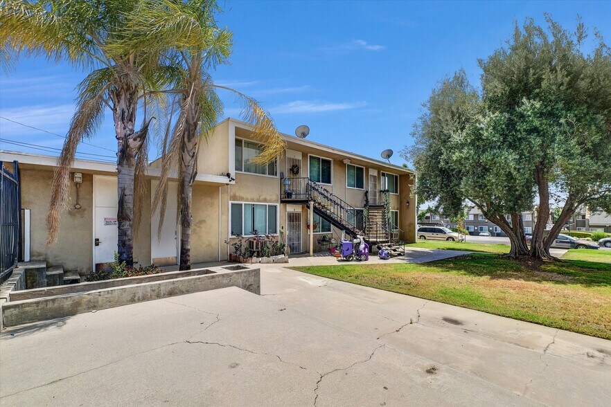 More Photos Of 457 Alpine St, Upland Apartments For Sale