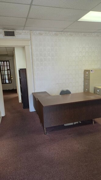 More Photos Of 204 N Macdill Ave, Tampa Office For Sale