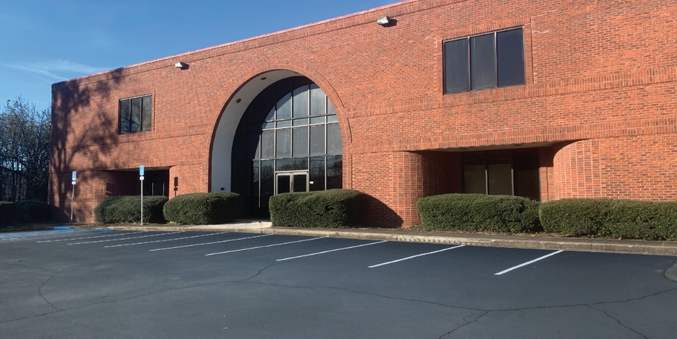 Primary Photo Of 130 W Oxmoor Rd, Birmingham Light Distribution For Lease