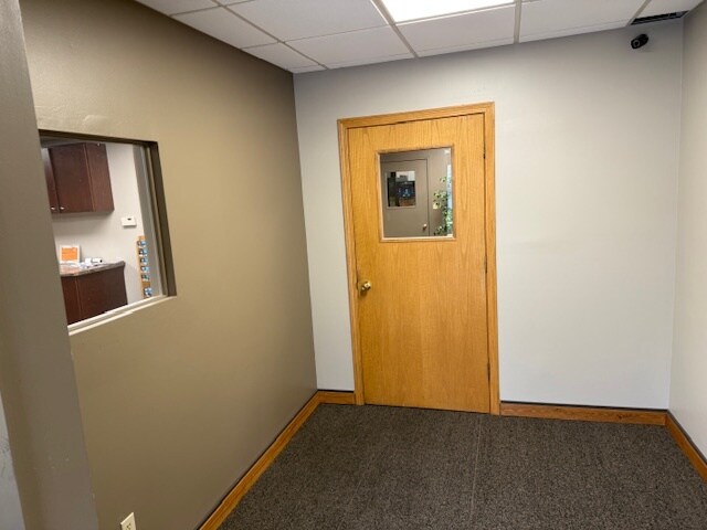 More Photos Of 220 4th Ave, Rochelle Warehouse For Lease