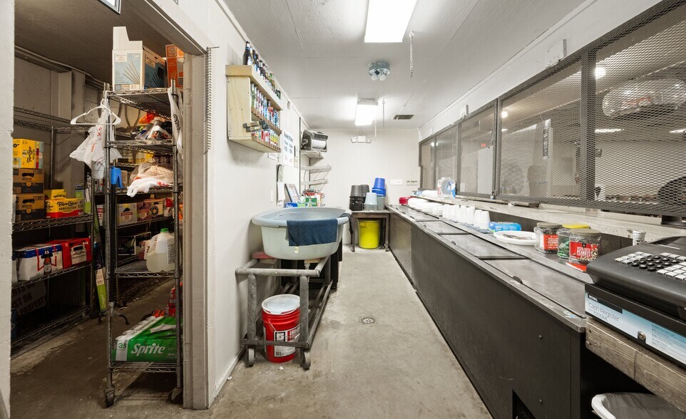 More Photos Of 2137 N US Highway 77, Robstown Lodge Meeting Hall For Sale