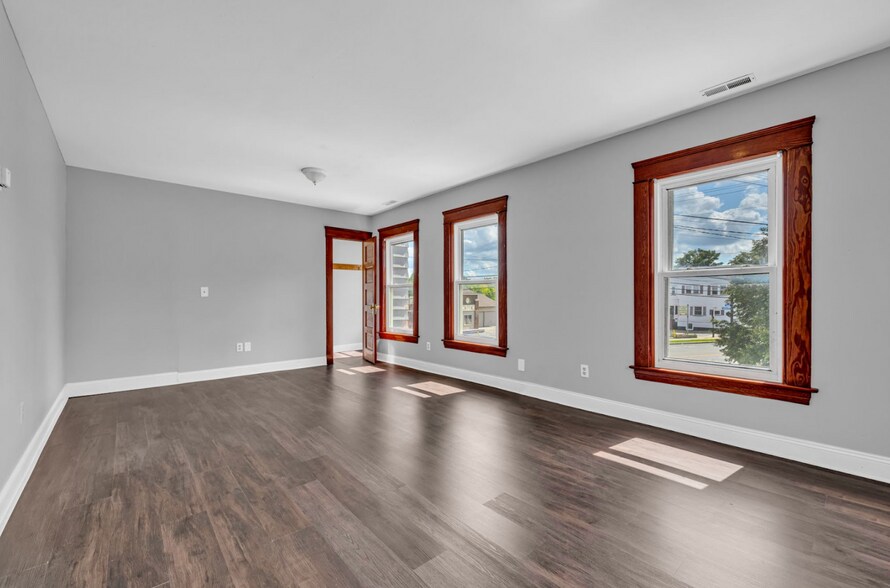More Photos Of 4438 Pearl Rd, Cleveland Apartments For Sale