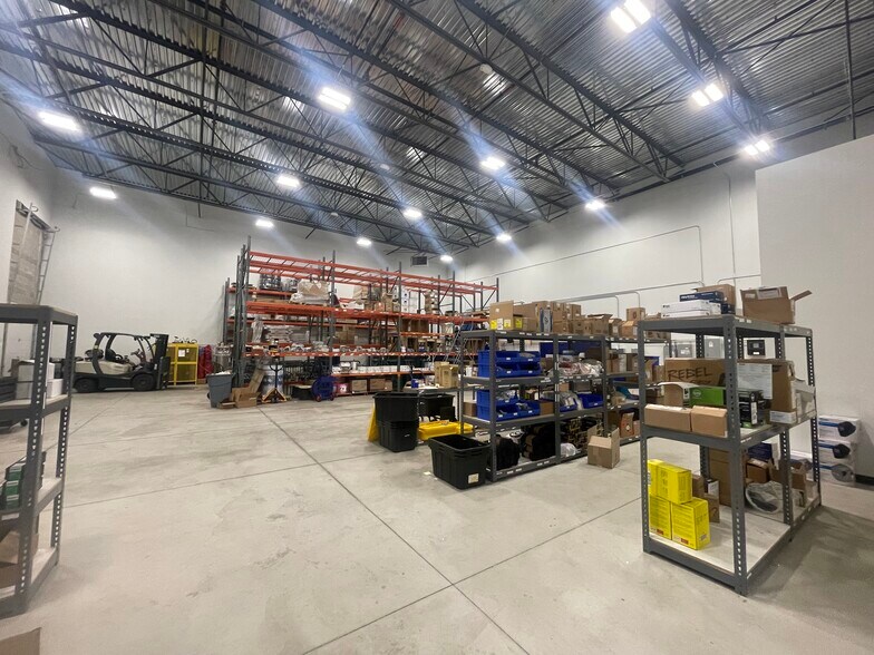 More Photos Of 925 N Fancher Rd, Spokane Valley Industrial For Lease