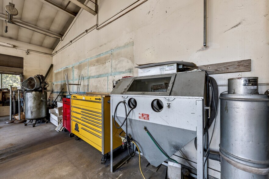 More Photos Of 2774 Lake Tahoe Blvd, South Lake Tahoe Industrial For Sale
