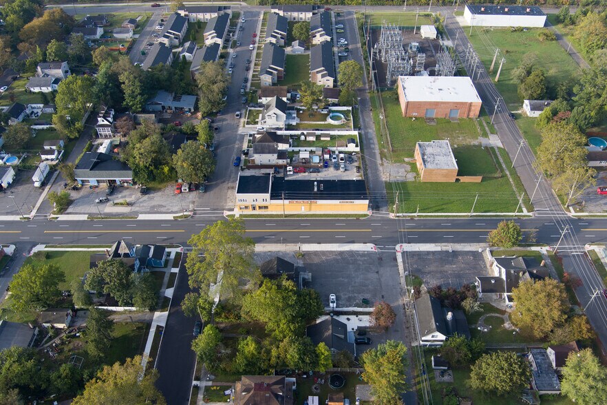 More Photos Of 220 White Horse, Egg Harbor City Auto Repair For Sale