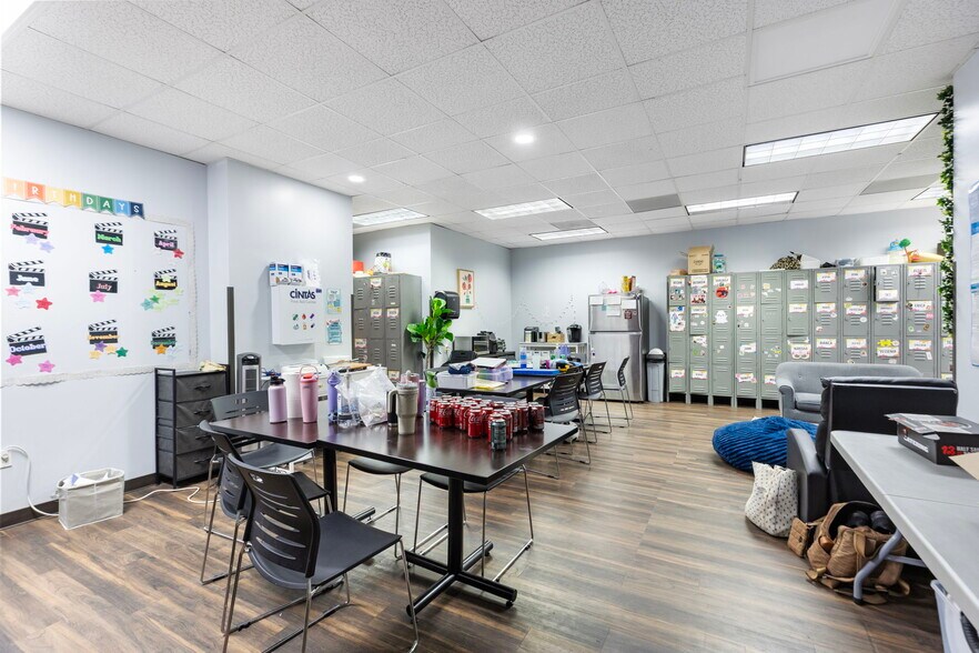 More Photos Of 12101 Grant Rd, Cypress Medical For Sale