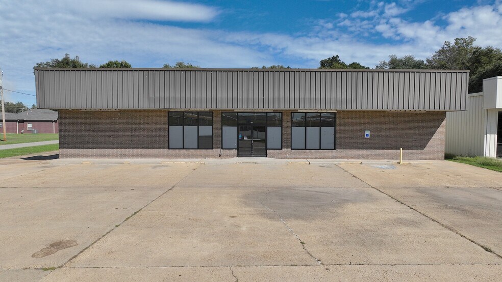 More Photos Of 801 Hwy 165, Dumas General Retail For Sale
