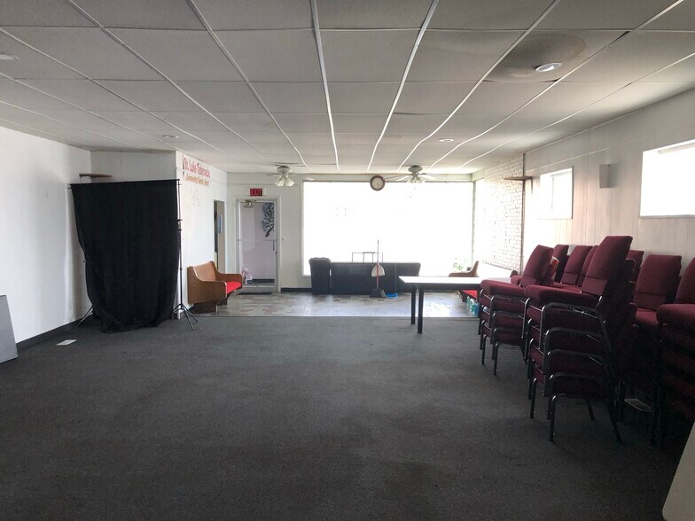 More Photos Of 9559 Greenfield St, Detroit Religious Facility For Sale