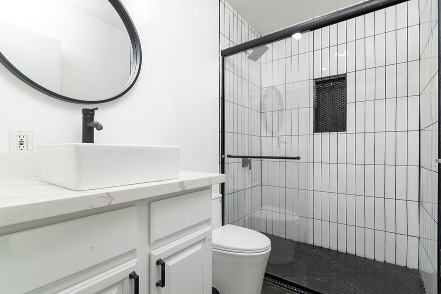 More Photos Of 3219-3225 N 66th St, Scottsdale Apartments For Sale