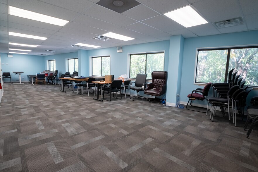 More Photos Of 6600 W College Dr, Palos Heights Medical For Sale