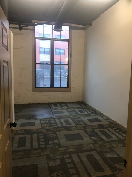 More Photos Of 214 Solar St, Syracuse Office For Lease