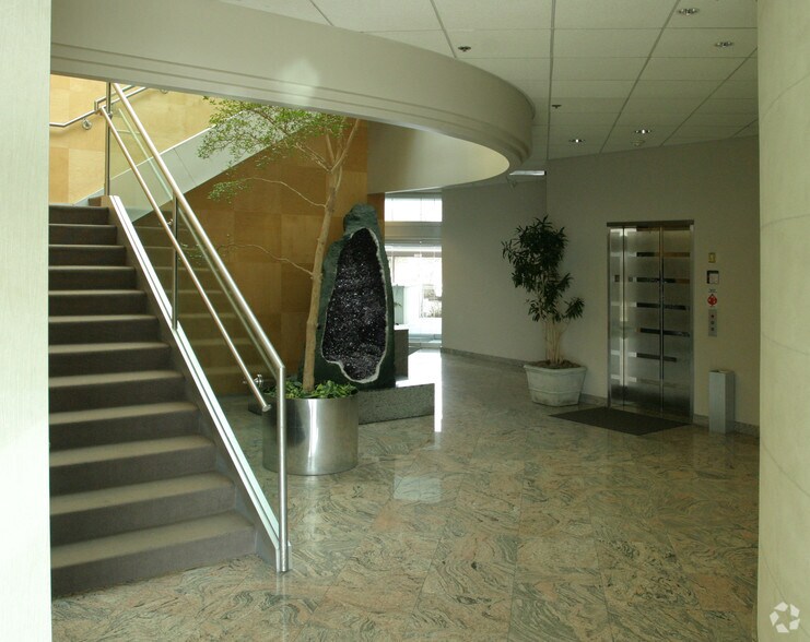 More Photos Of 4725 Holladay Blvd, Salt Lake City Office For Lease