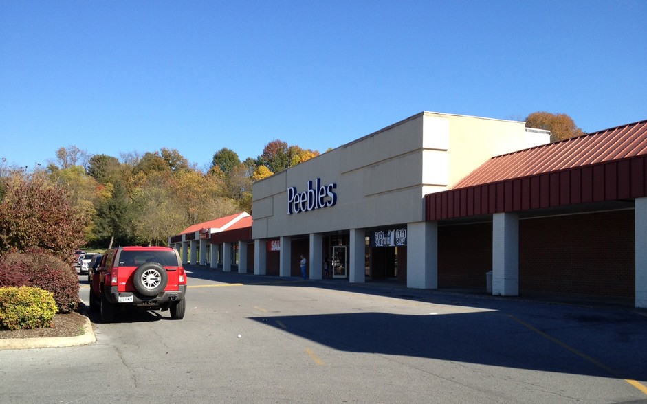 Primary Photo Of 768 W Elk Ave, Elizabethton Unknown For Lease