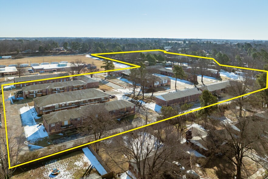 More Photos Of 1717 Crimson Cir, Memphis Apartments For Sale