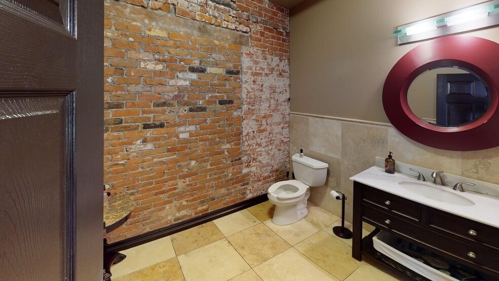 More Photos Of 208 Main St, Lewiston Loft Creative Space For Sale