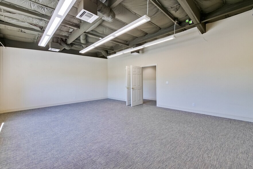 More Photos Of 853 Brown Rd, Fremont Research And Development For Lease