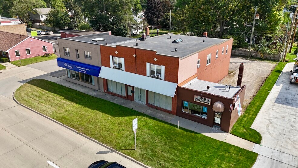 More Photos Of 33309 7 Mile Rd, Livonia Storefront Retail Office For Lease