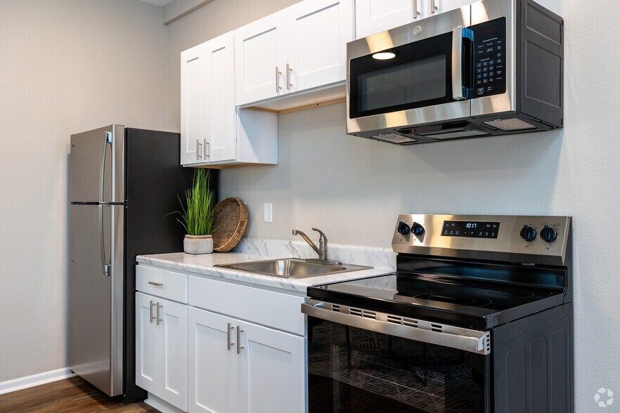 More Photos Of , Kansas City Multifamily For Sale