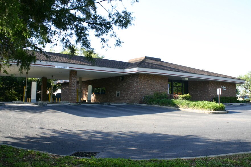 More Photos Of 3643 N Lecanto Hwy, Beverly Hills Bank For Sale