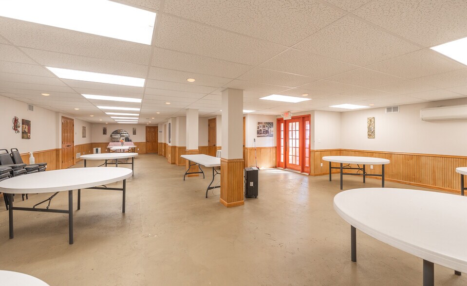 More Photos Of 9180 State Route 140, Hamel Restaurant For Sale