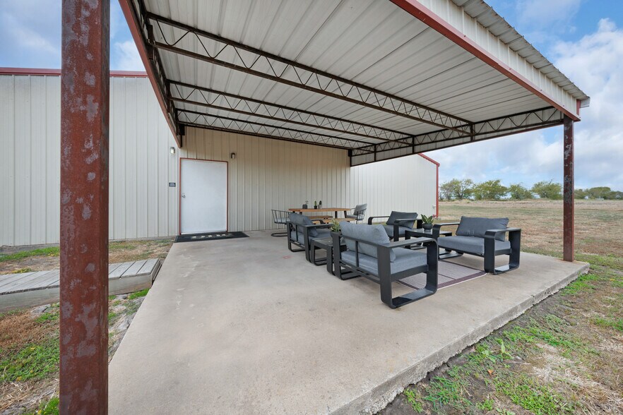 More Photos Of County Road 2616, Caddo Mills Airport For Sale