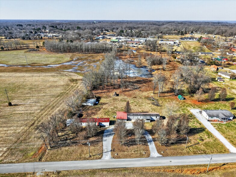 More Photos Of 2668 Huntsville Hwy, Fayetteville General Retail For Sale