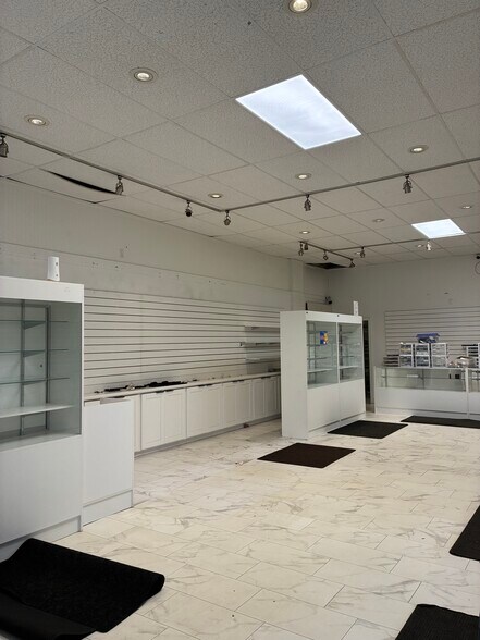 More Photos Of 46-028 Kawa St, Kaneohe Freestanding For Lease