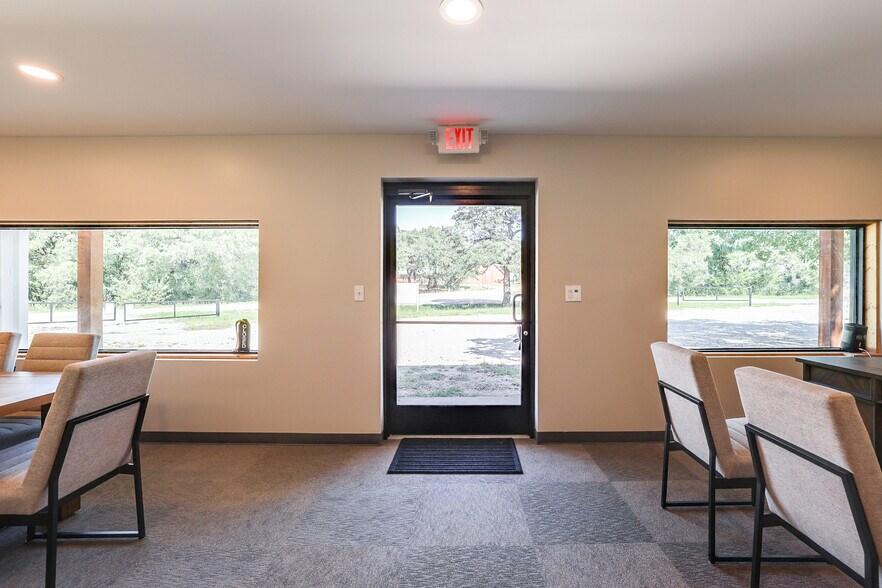 More Photos Of 6720 Dick Price Rd, Mansfield Office For Lease