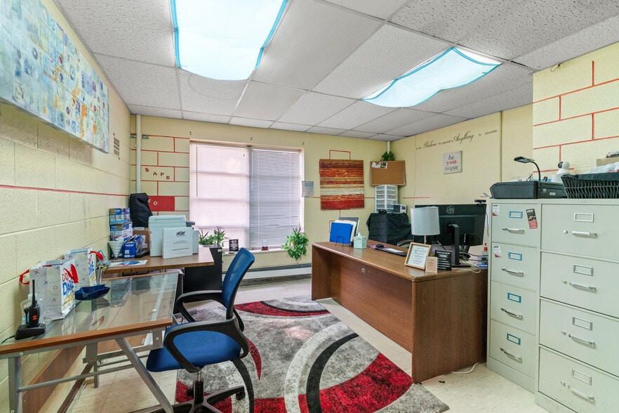 More Photos Of 6202 Dupont St, Flint Religious Facility For Sale