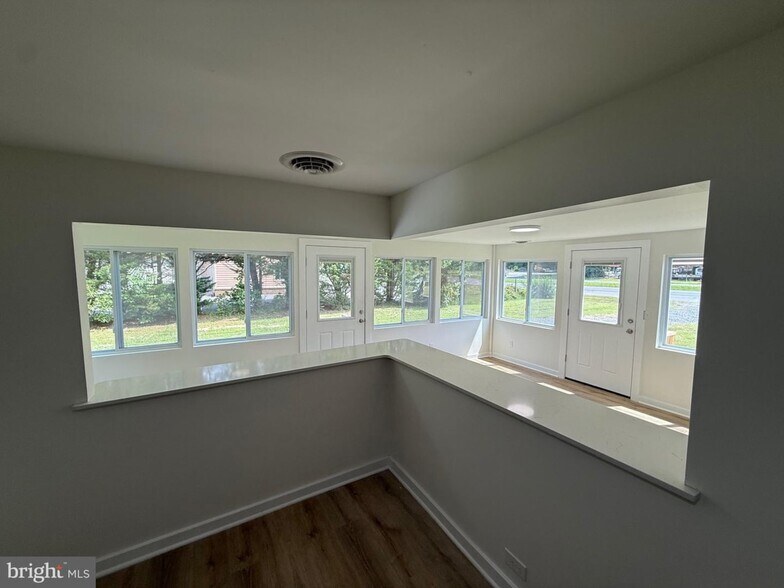 More Photos Of 14679 Coastal Hwy, Milton Office For Lease