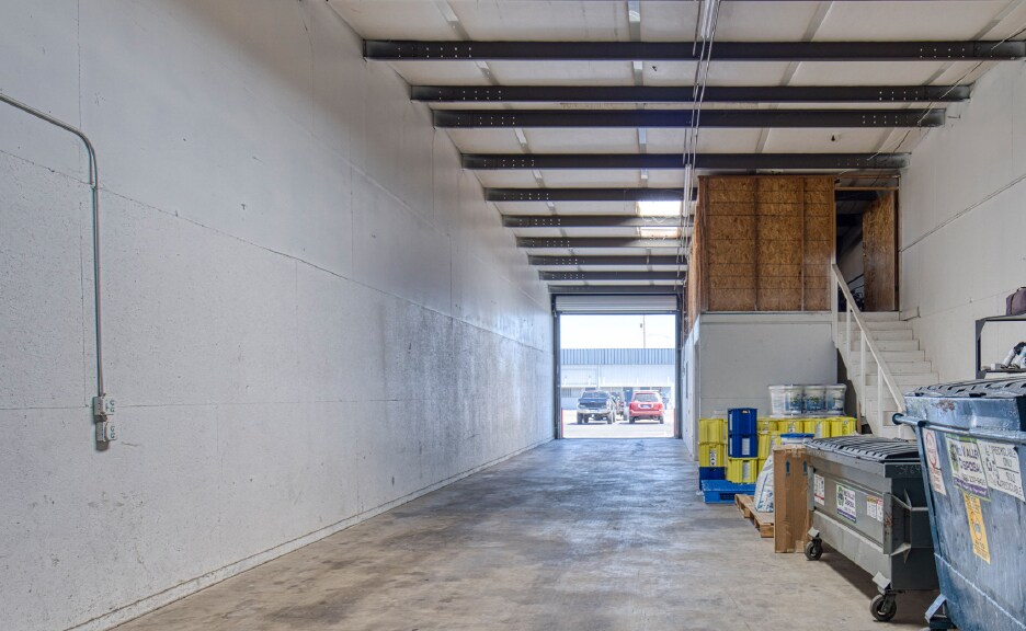 More Photos Of 3164 N Marks Ave, Fresno Warehouse For Sale