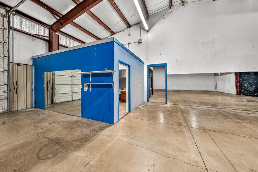 More Photos Of 729 Welch St, Medford Warehouse For Sale